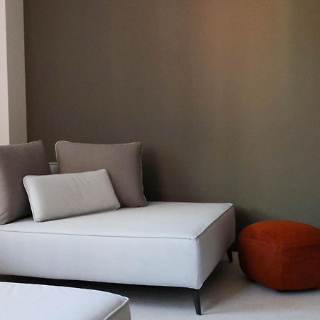 Vicolo Dei Signori Apartment Desenzano del Garda Bagian luar foto