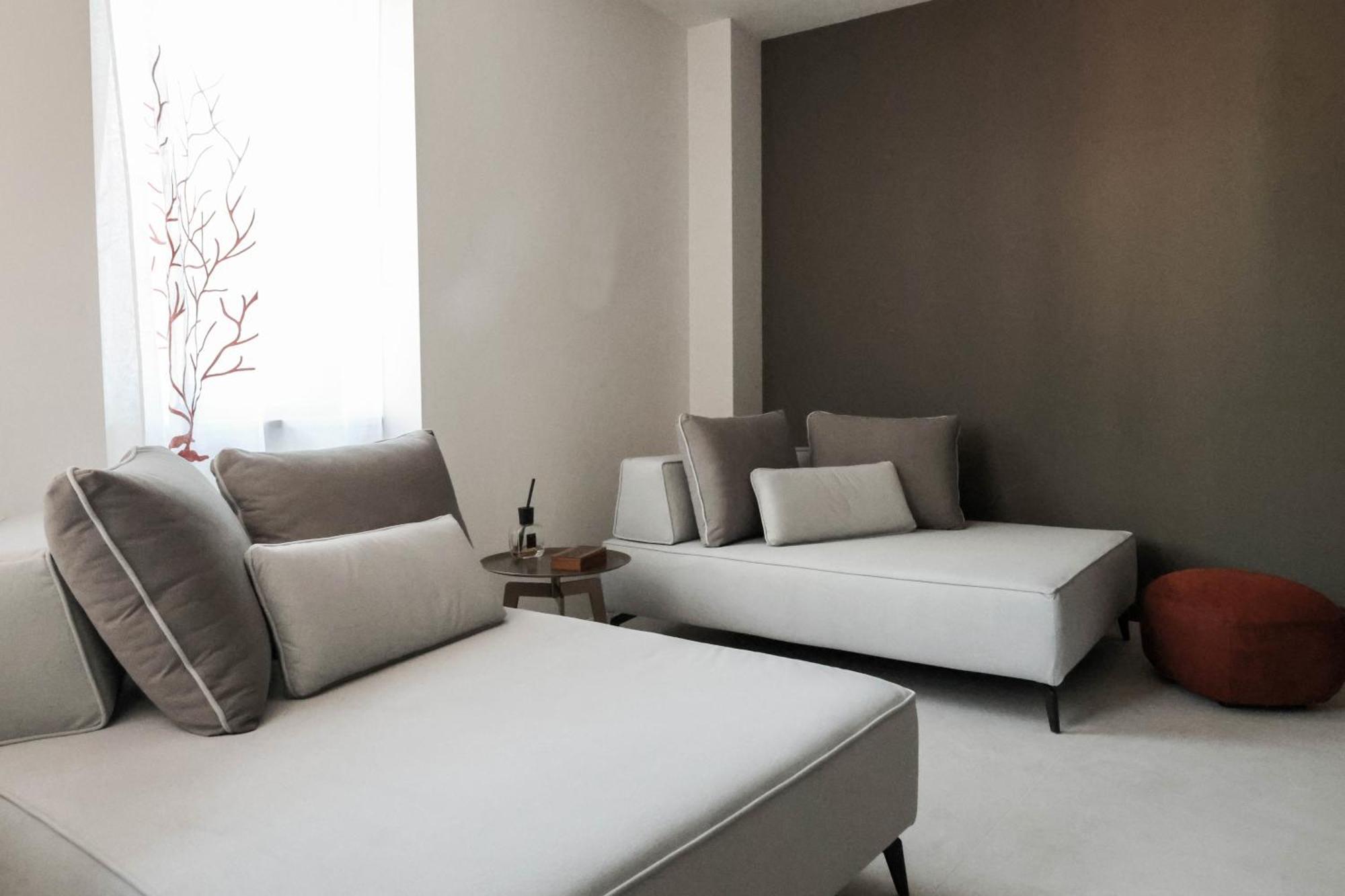 Vicolo Dei Signori Apartment Desenzano del Garda Bagian luar foto