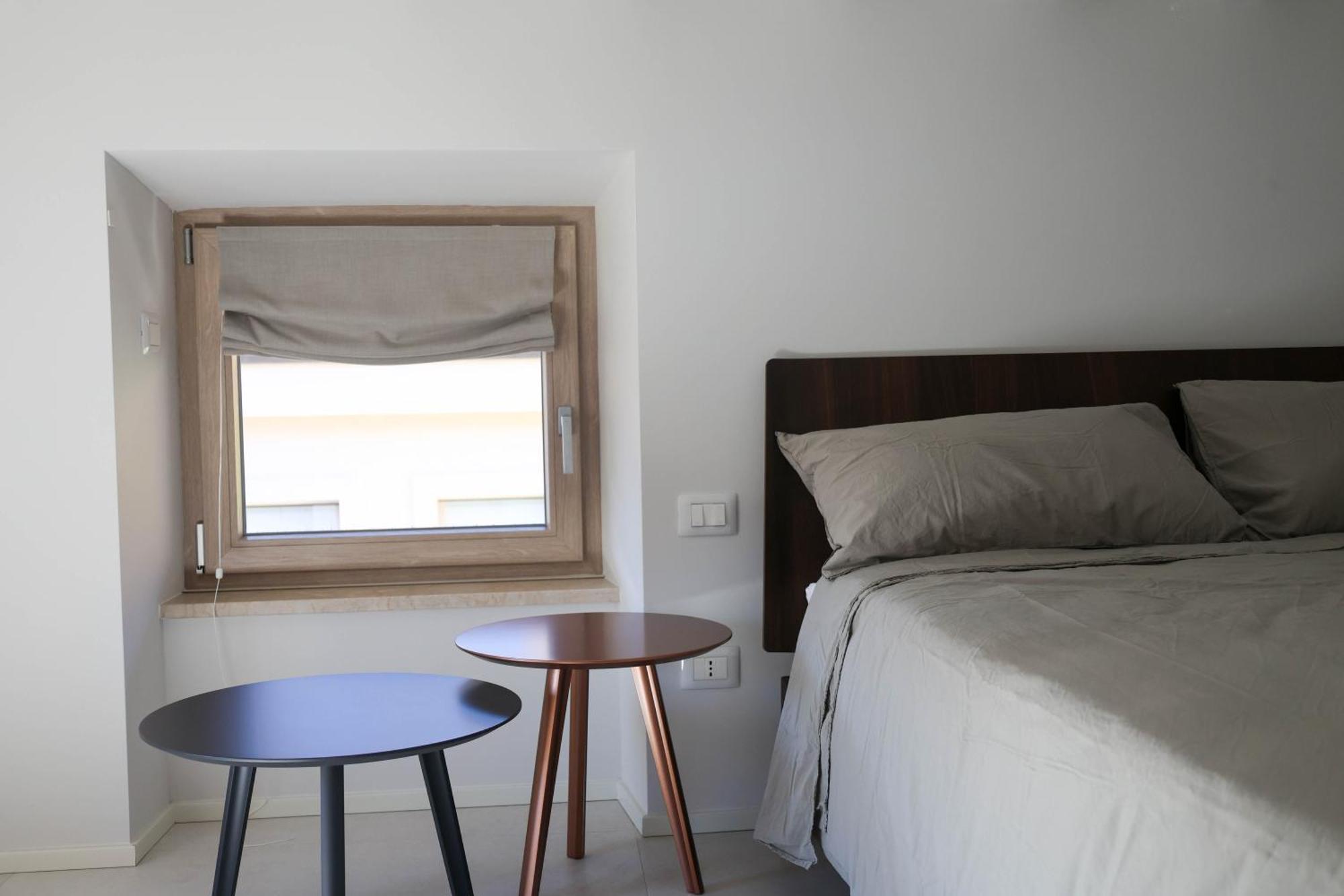 Vicolo Dei Signori Apartment Desenzano del Garda Bagian luar foto