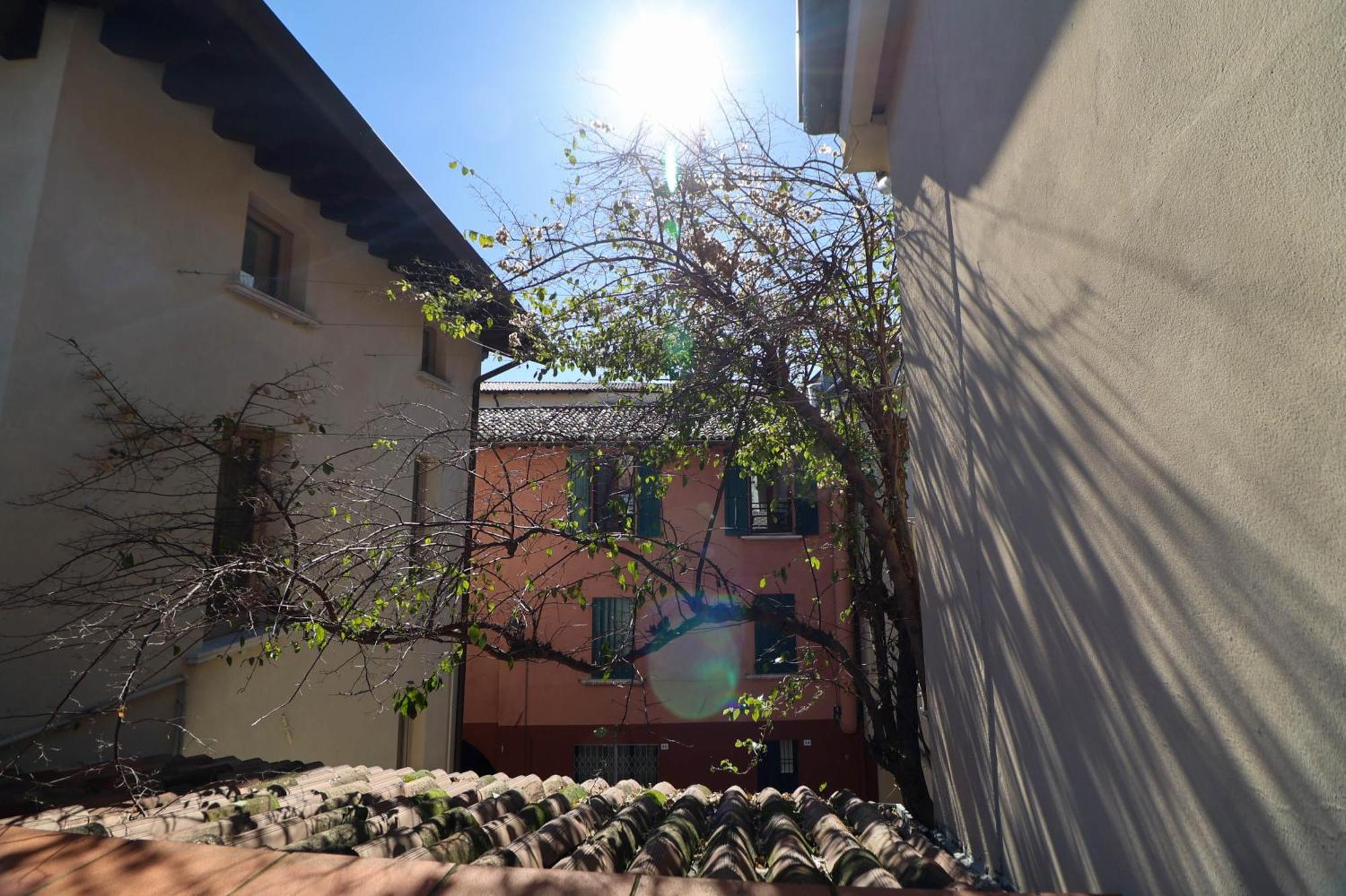 Vicolo Dei Signori Apartment Desenzano del Garda Bagian luar foto